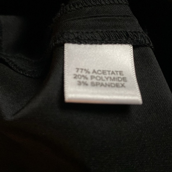 Beautiful like new St. John Evening Blouse or Jacket. Size 2 - Picture 5 of 5